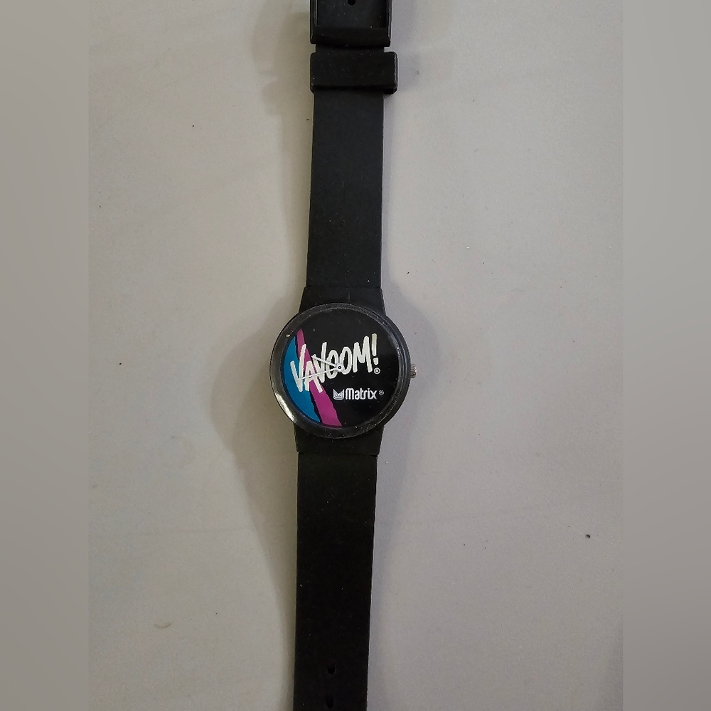 Vavoom Women's Wrist Watch